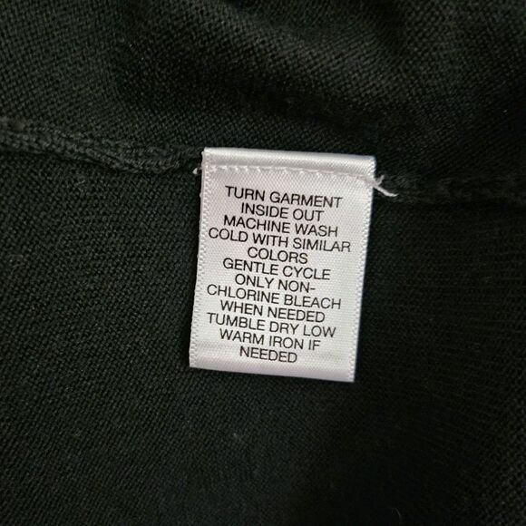 Daniel Cremieux Sweater Men Medium Black Extra Fine Merino Wool V-Neck Pullover - Picture 4 of 8